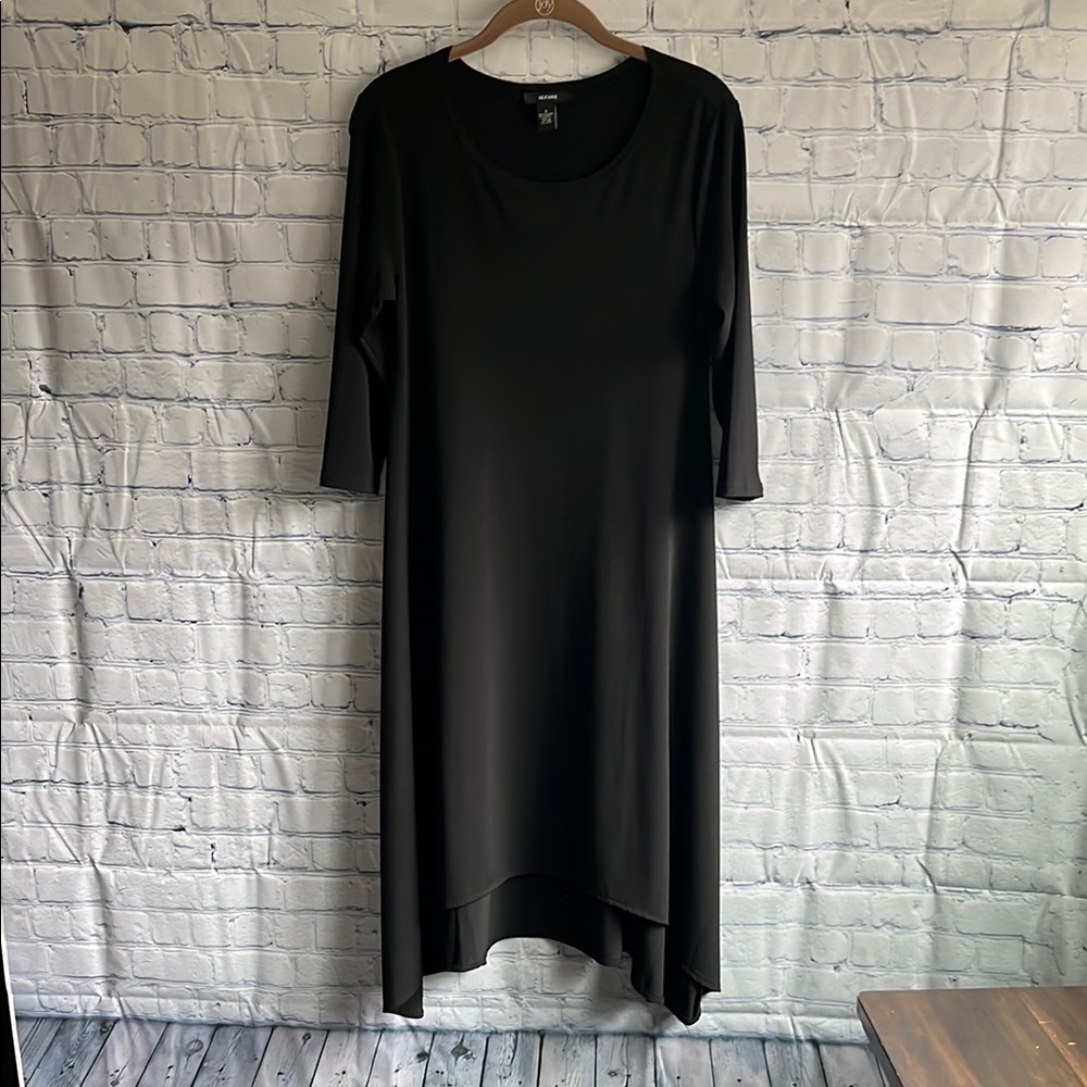 Alfani black, 3/4 sleeve, crewneck dress‎ woman’s size 6